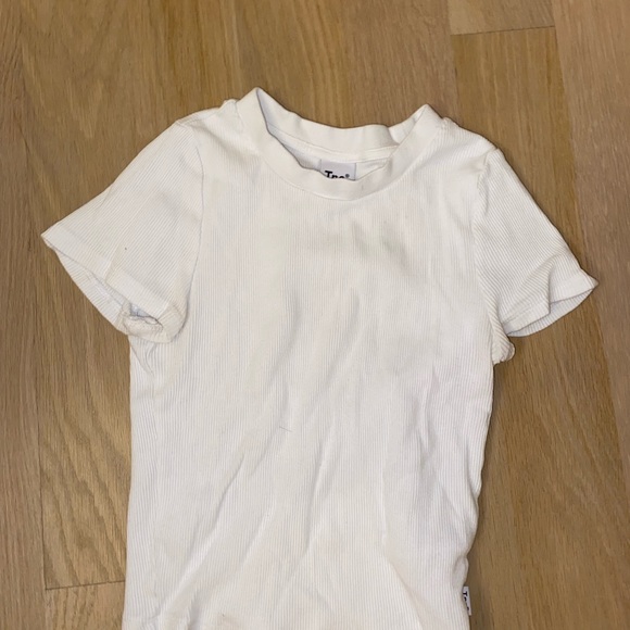 Aritzia Ribbed Crop Top - Picture 2 of 2